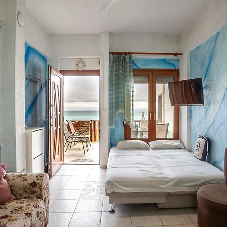 פפקוהורי Rafaella Sea View Apartments 1 מראה חיצוני תמונה