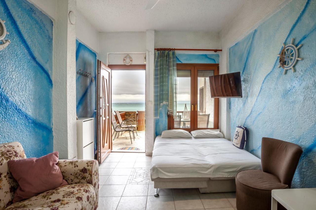 פפקוהורי Rafaella Sea View Apartments 1 מראה חיצוני תמונה
