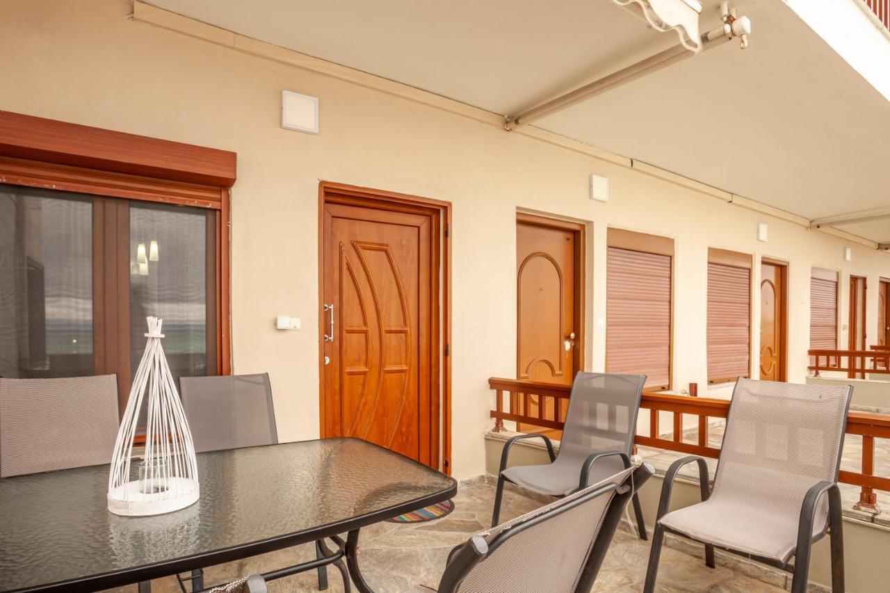 פפקוהורי Rafaella Sea View Apartments 1 מראה חיצוני תמונה